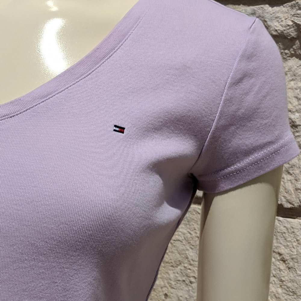 Tommy Hilfiger Vneck Pink Tshirt Classic Short - Picture 6 of 8